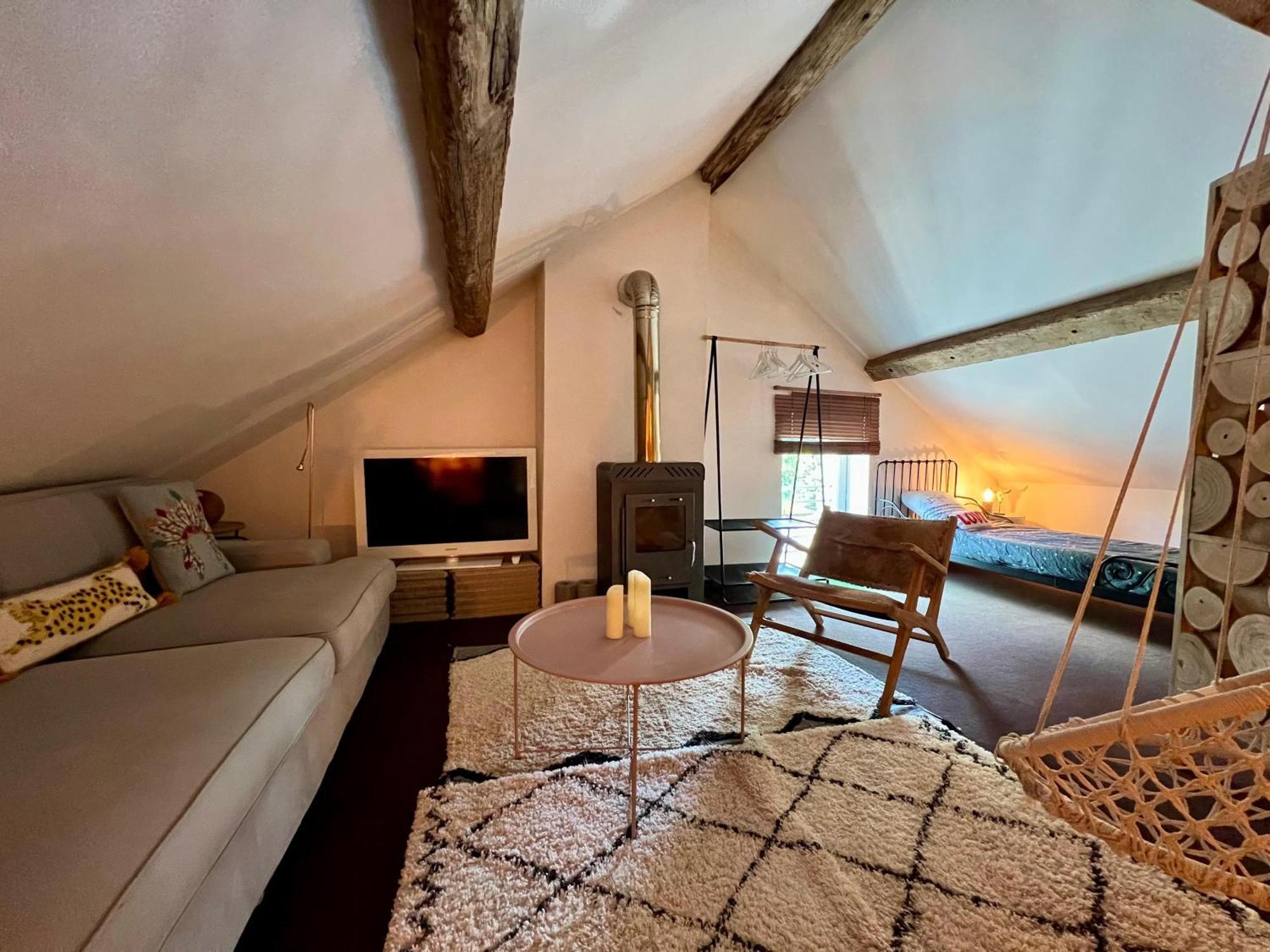 La Maisonnette D'Elodibiza ! Moret-sur-Loing Dış mekan fotoğraf